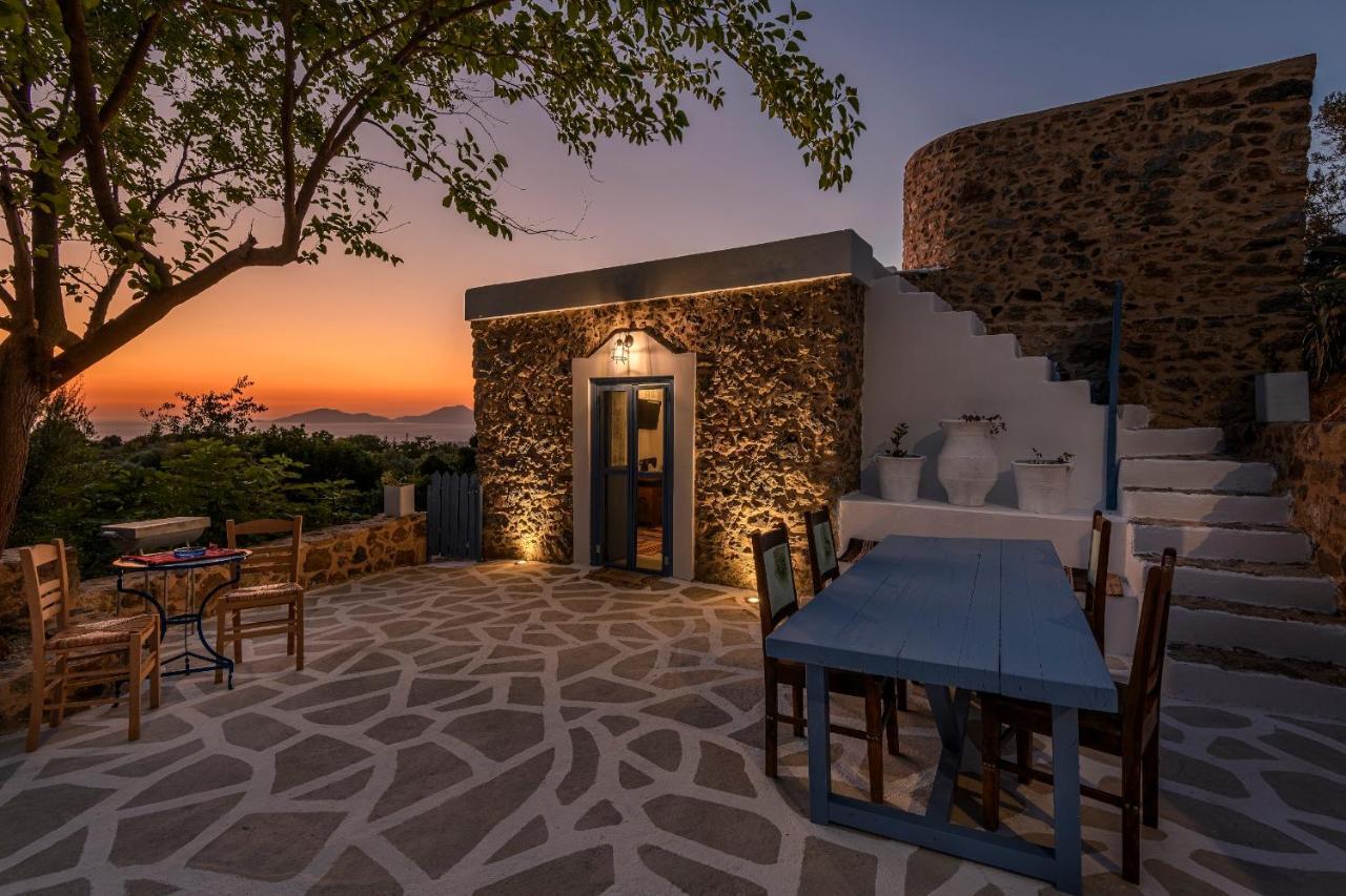 The Aegean Blue Country House Old Milos Lagoudi Zia Exterior photo