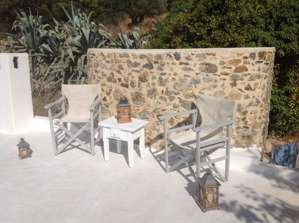The Aegean Blue Country House Old Milos Lagoudi Zia Exterior photo